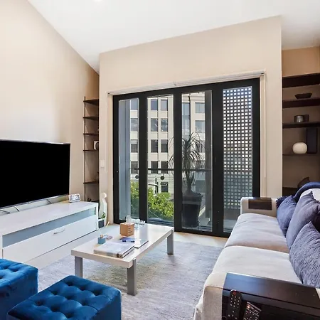 Viaduct Duplex - Free Parking Best Location